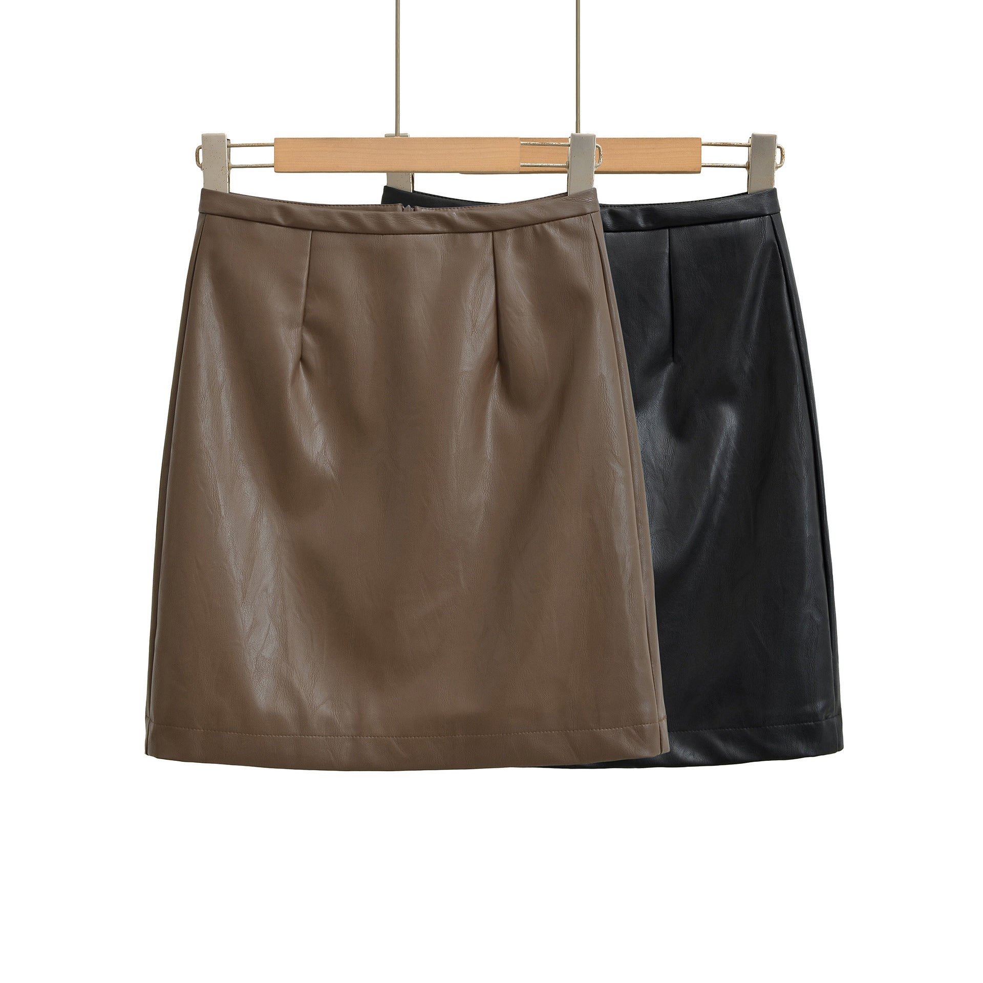 PU leather skirt with high waist for slimming and hip hugging half skirt