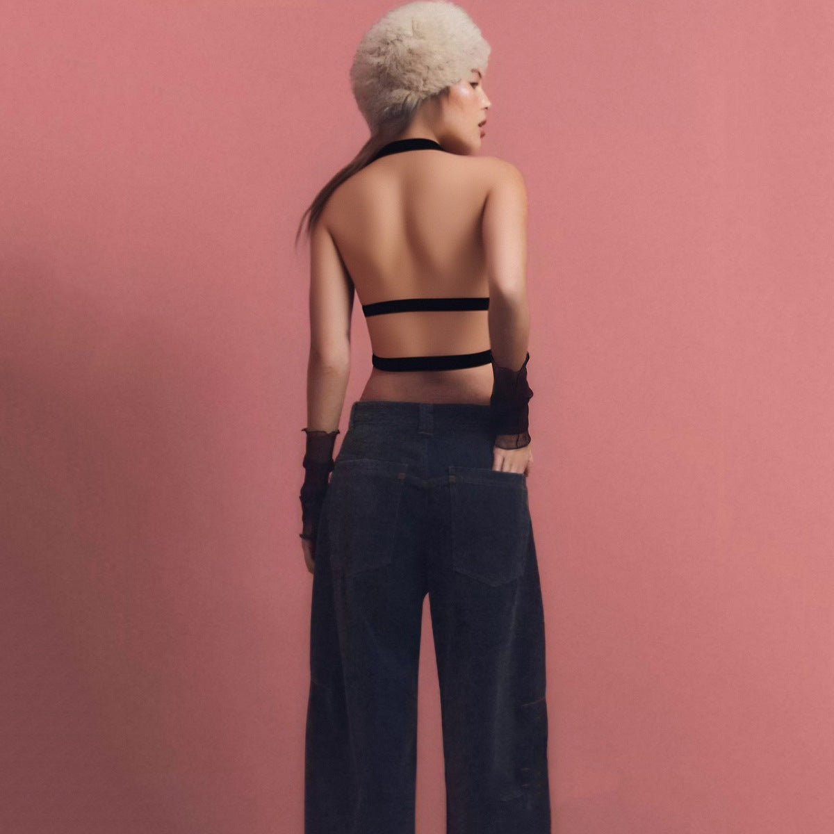 Bare back hanging neck PU leather strapless female